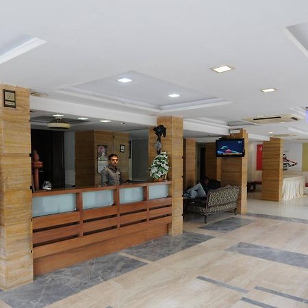 Hotel Neelkanth Paradise Ahmadabad Zewnętrze zdjęcie