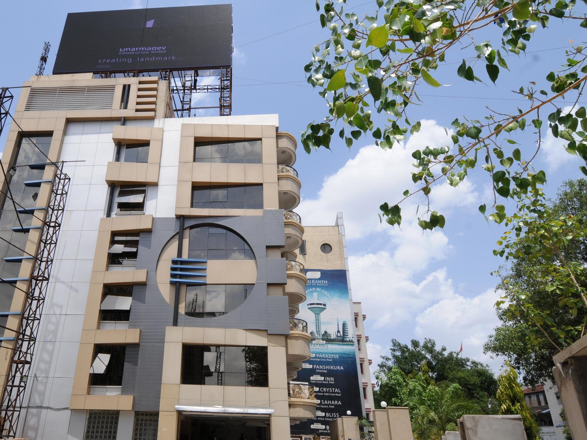 Hotel Neelkanth Paradise Ahmadabad Zewnętrze zdjęcie